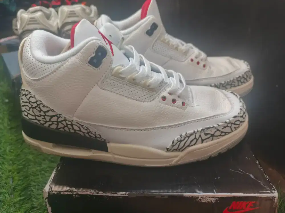 Sepatu basket Jordan size 43