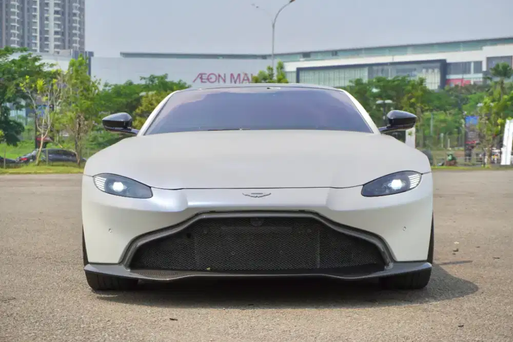 Aston Martin V8
Vantage Coupe 2019