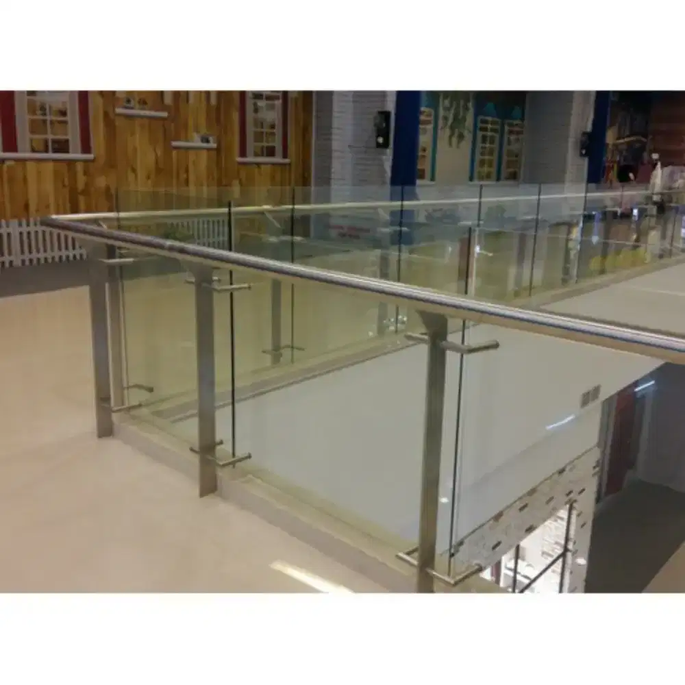 Railling tangga / railling balkon / railling kaca tempered / reling