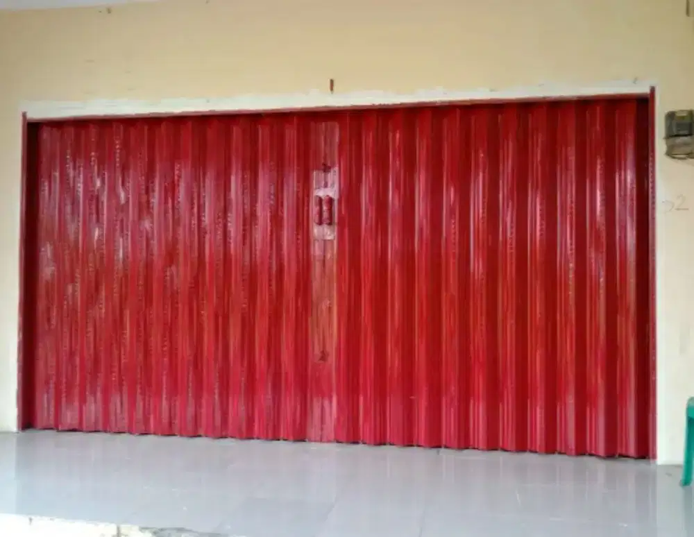 Rolling door folding gate kusen aluminium