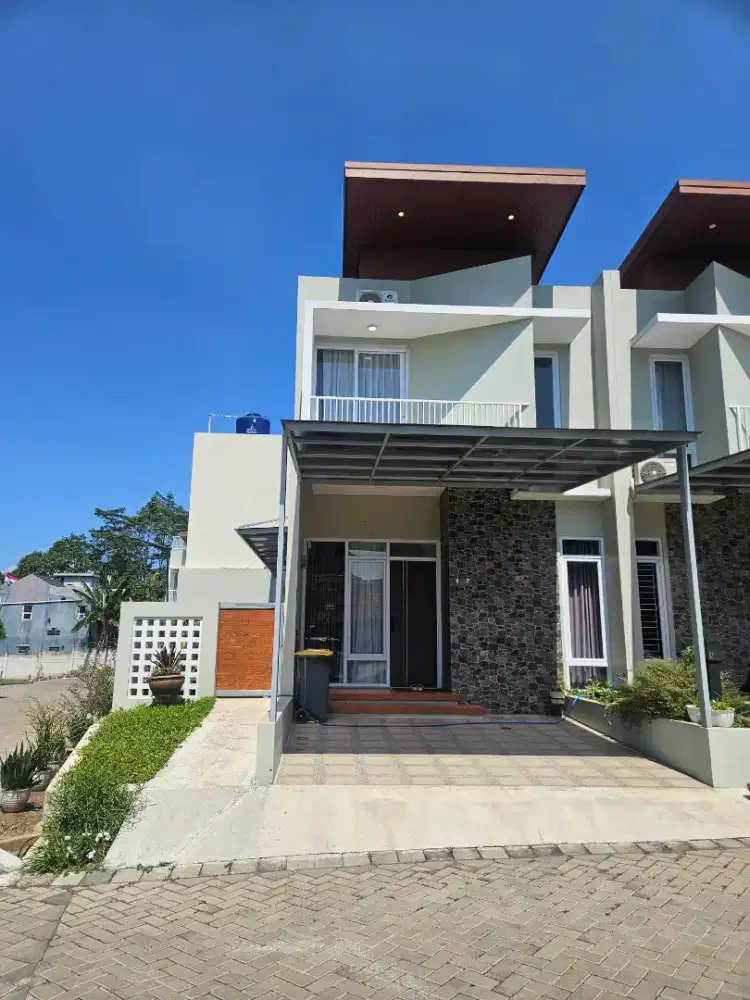 Dijual Rumah depan kampus IPDN Jatinangor cocok buat kosan bisa KPR