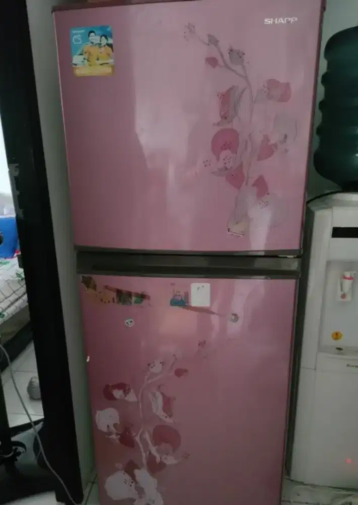kulkas 2 pintu tanpa bunga es jual sangat murah jual cpt