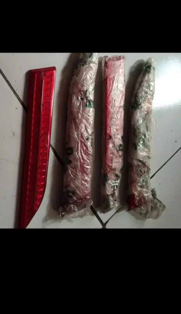 reflektor/ mata kucing grand inova