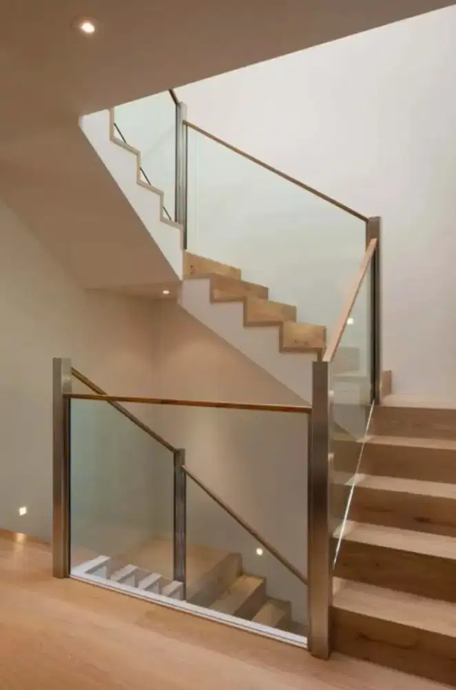 Railling tangga kaca tempered / Railling balkon kaca tempered / Reling