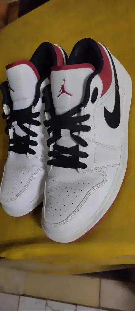 Nike Air Jordan 1 Low University Red Black size 44