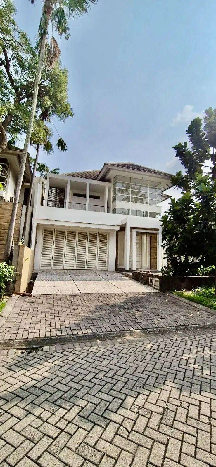 DIJUAL RUMAH DIAMOND HILL CITRALAND HOOK DEKAT CIPUTRA HOSPITAL