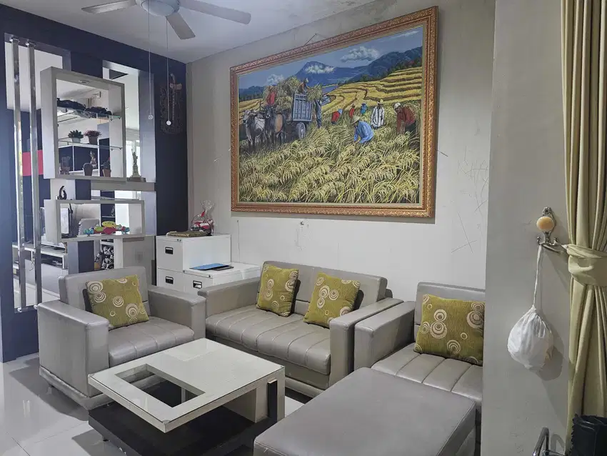 Rumah siap huni 2lt dengan rooftop free furnish di Kota Sidoarjo