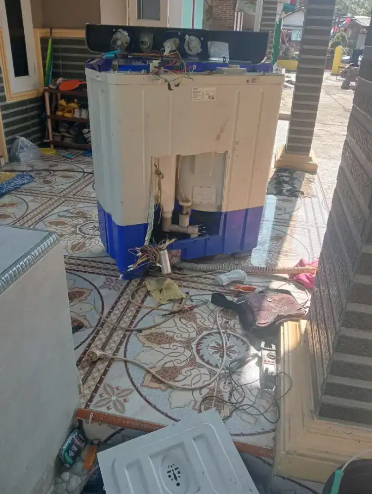 Menerima Service ELEKTRONIK Dan Reparasi  [ Panggilan ]