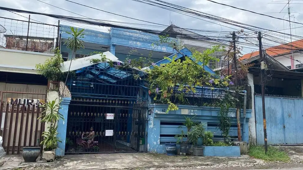 DIJUAL Rumah Toko Bratang Wetan