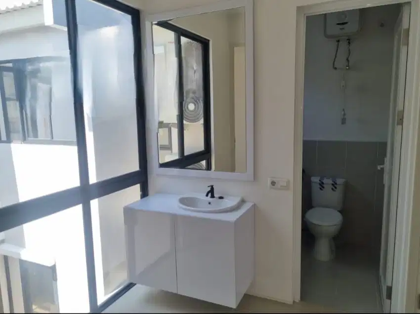 Rumah BARU di amesta living siap huni sudah ada kitchen set