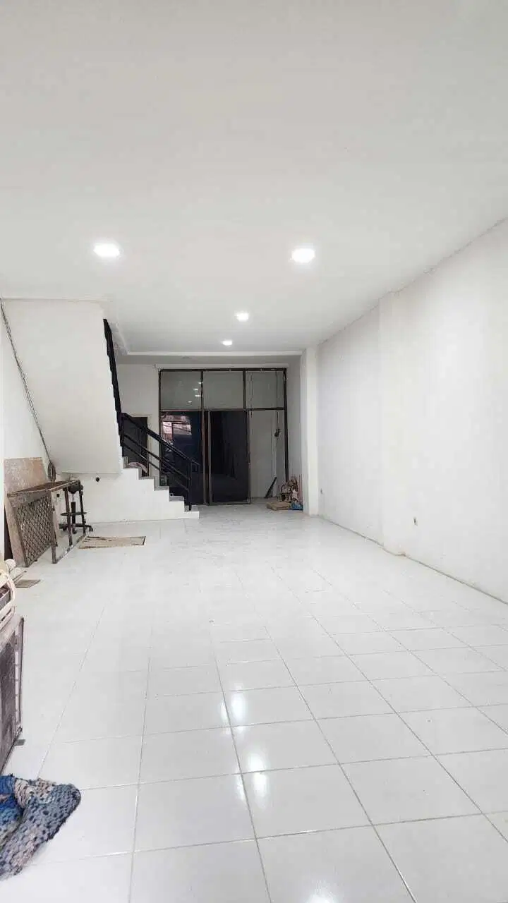 Dijual cepat dan murah Ruko Roxy Mas 4 lantai baru renovasi