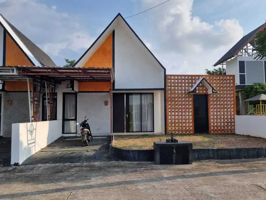 Rumah di Untung Suropati Semarang