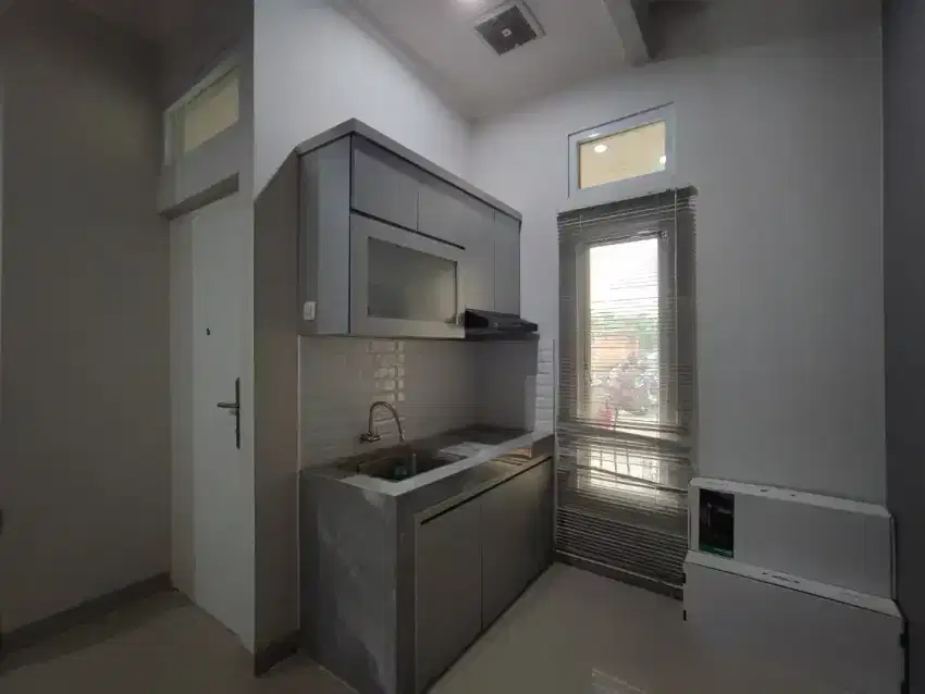 Di Jual Rumah Baru di Pisangan dekat stasiun Jatinegara