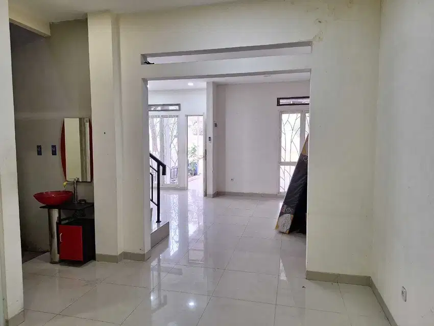 Rumah 2Lantai Di Metland Menteng Cluster Victoria