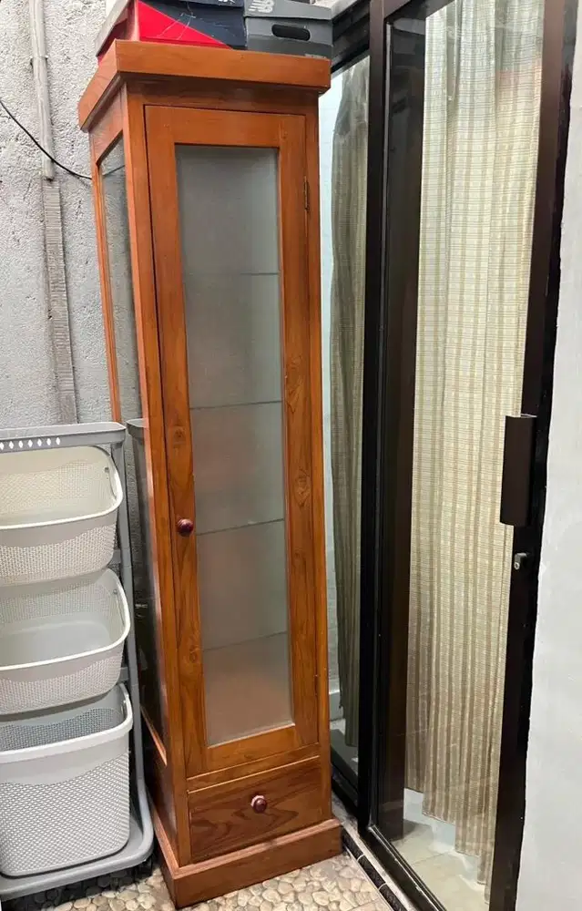 DIJUAL RAK KACA SERBAGUNA FULL KAYU JATI