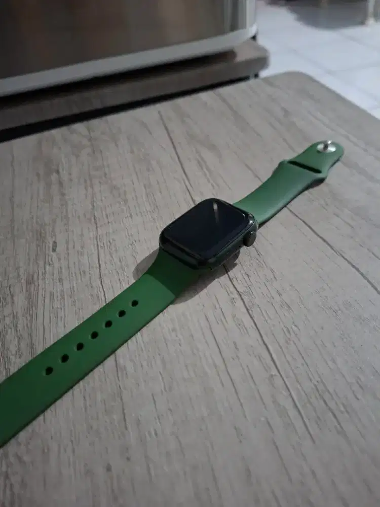 Apple Watch Seri 7 41 MM
