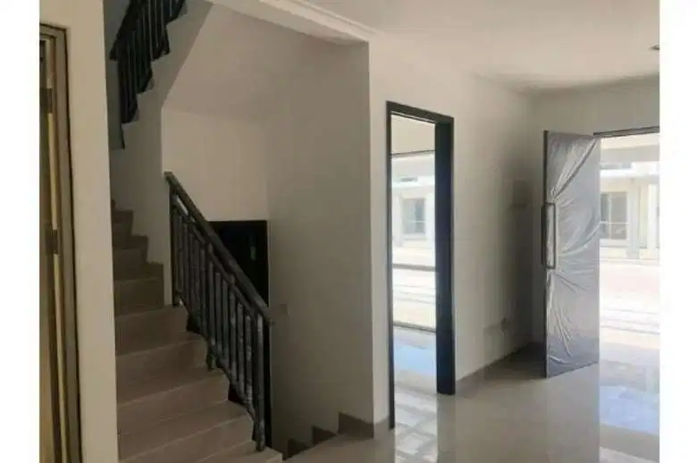 murah banget rumah 2 lantai hanya 2.3M