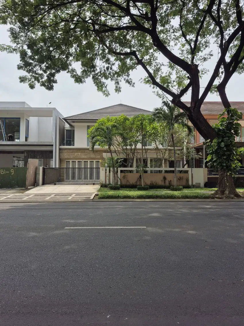 ROYAL RESIDENCE WIYUNG SURABAYA ADA KOLAM RENANG PRIBADI TERAWAT