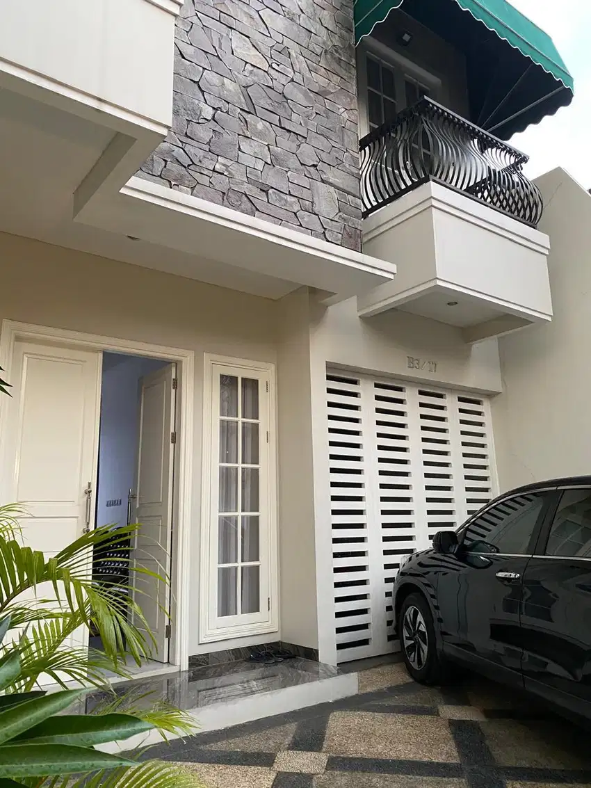 Rumah 2 Lantai Semi Furnished Kencana Loka Bsd City