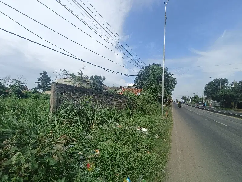 Cocok Dibangun Gudang & Perkantoran Tanah Luas 2474 m² di Cikampek