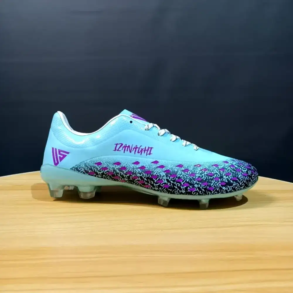 Sepatu bola IZANAGI FG BRAND LOKAL (KIRIM COD)