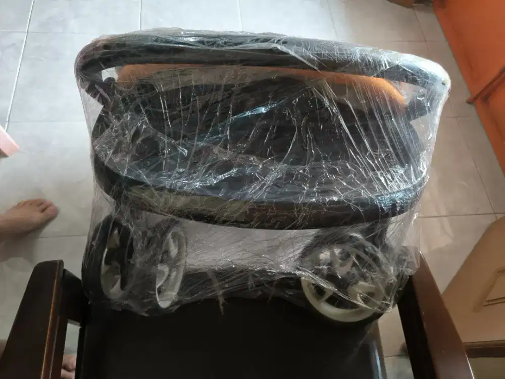 Di jual stroller merk babyelle