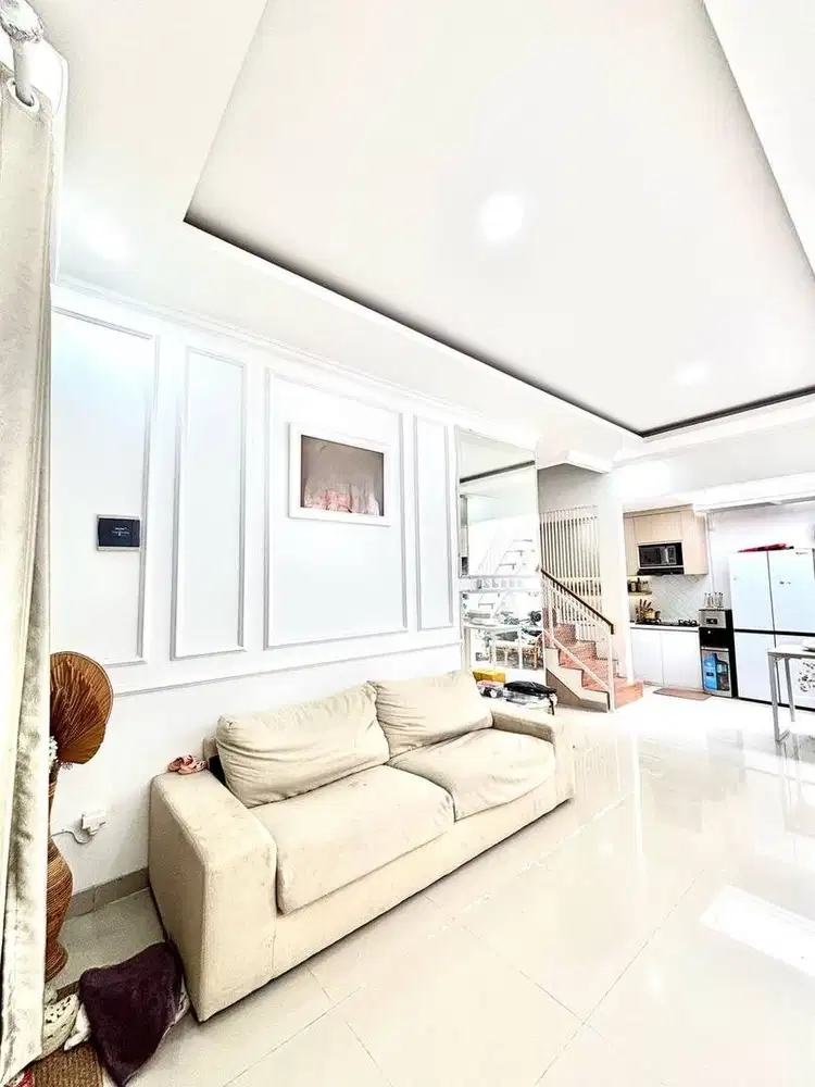 Dijual Cepat Rumah Cantik Furnish Siap Huni di Elmira Residence Depok