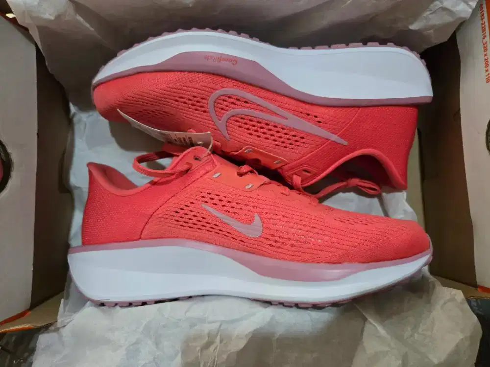 Sepatu Nike - wmns nike quest 6