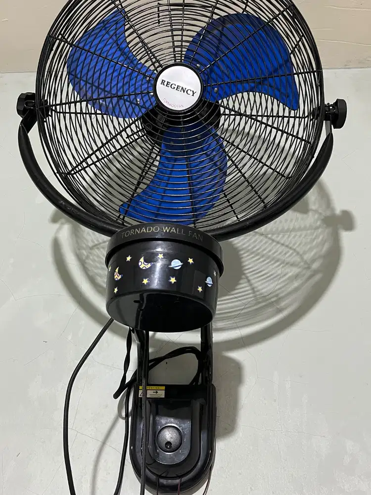 Dijual Kipas Dinding Regency 18”