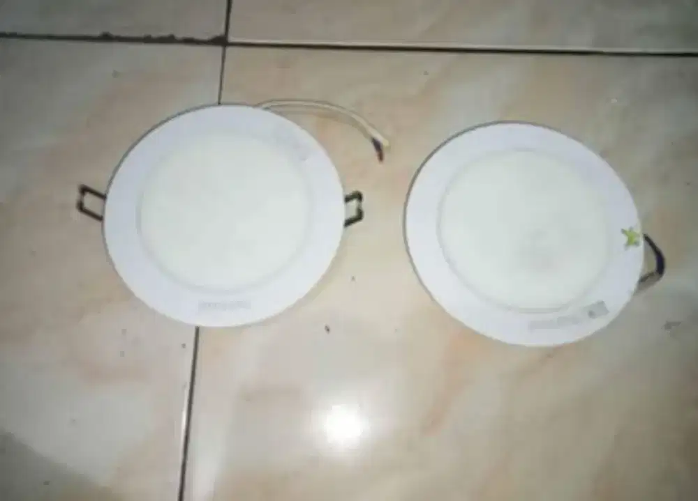 2 Unit Lampu Philips Downlight 11Watt