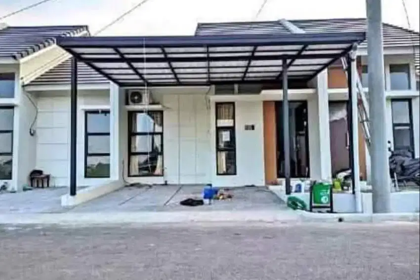 Kanopi baja ringan