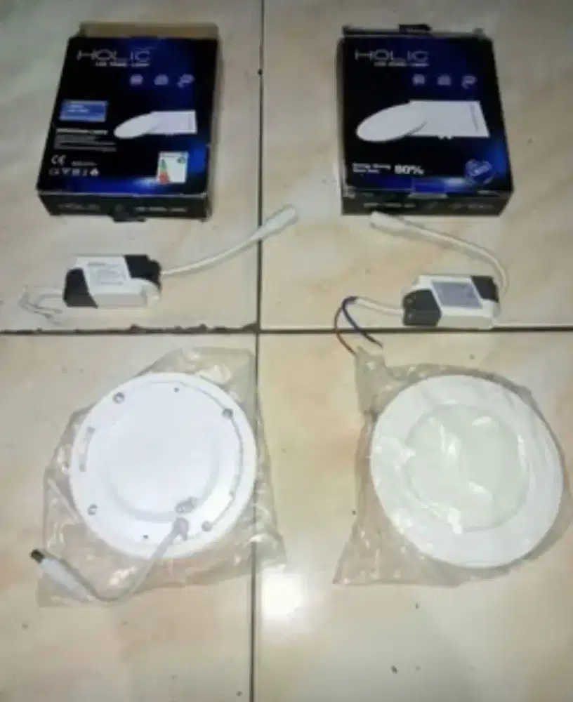 2 Lampu Merek Holic/Led Panel Light 6Watt
Model : HC-120