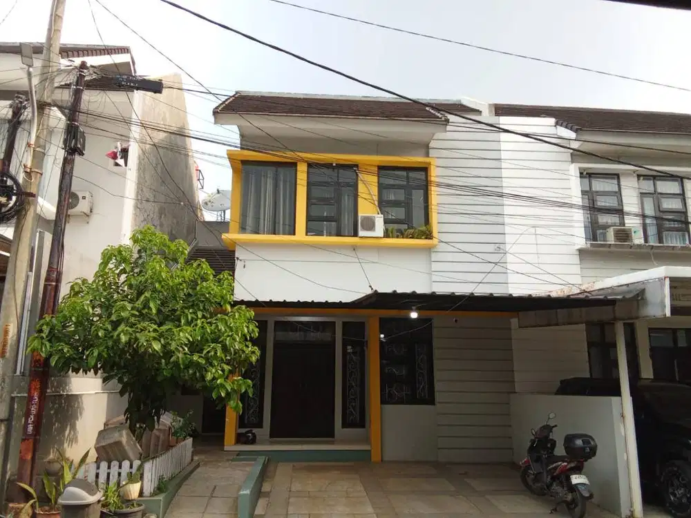 Disewakan Rumah strategis di komplek mall Ubertos (Ujung Berung Town)