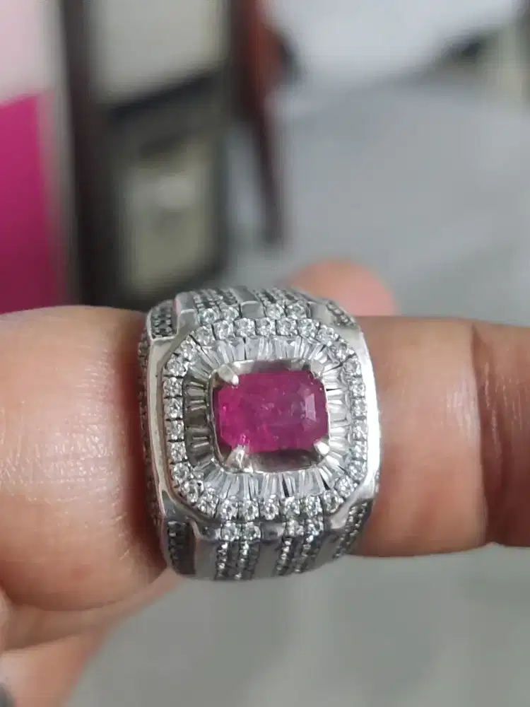 Ruby No Heat Tanzania