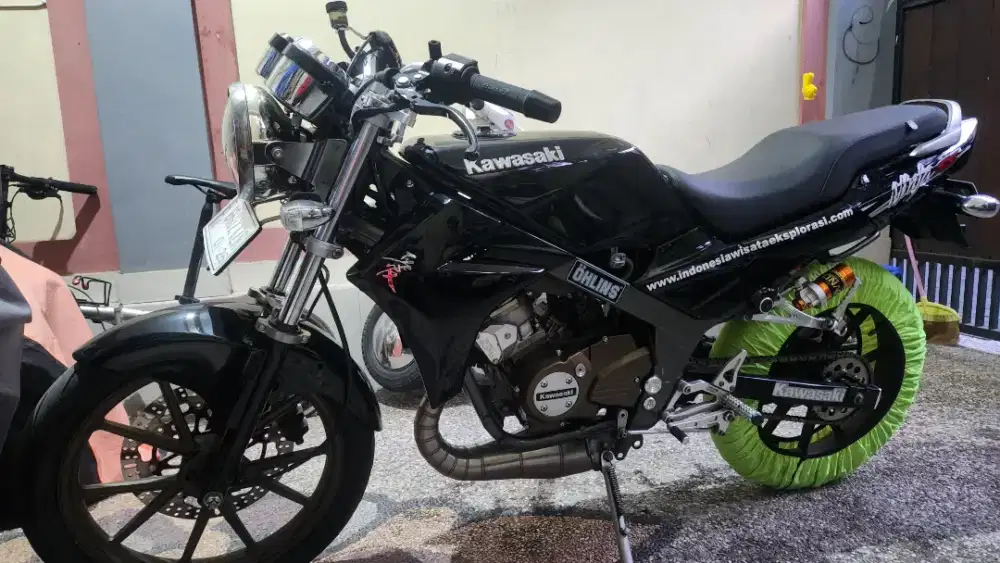 Ninja R 2010 Black