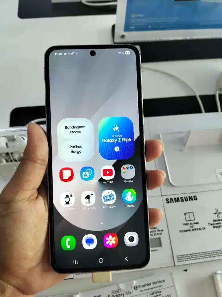 Kredit Samsung Galaxy flip7