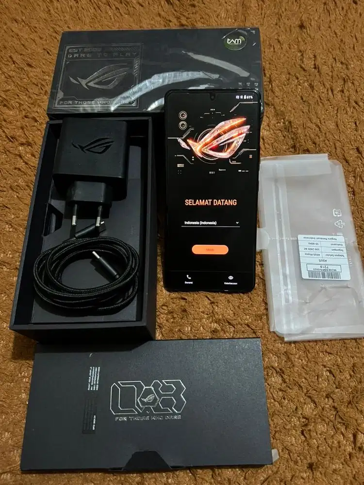 Asus ROG 8 12/256