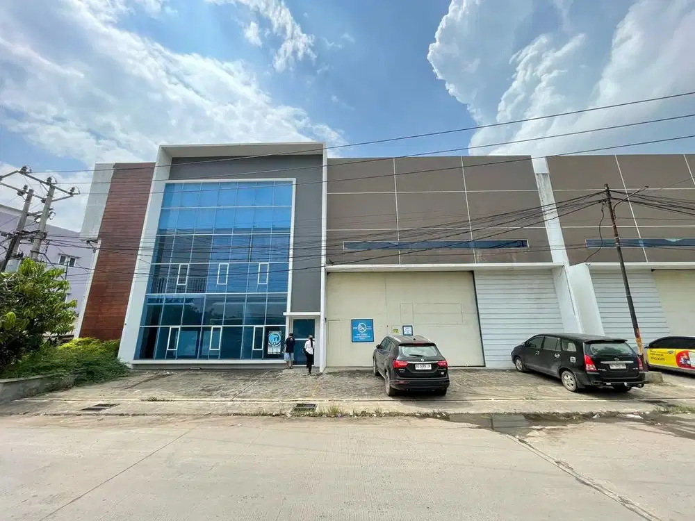 Disewakan Gudang  Siap Pakai Cosmo Alang Alang lebar