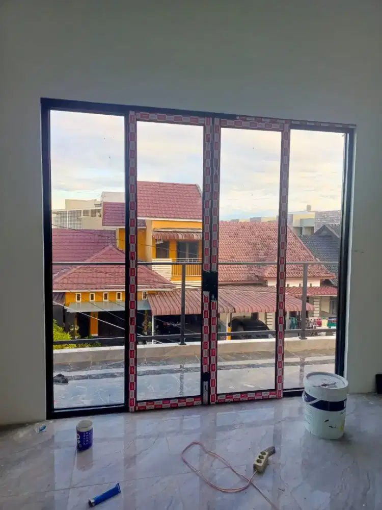 Tukang pintu, partisi Jendela aluminium upvc
