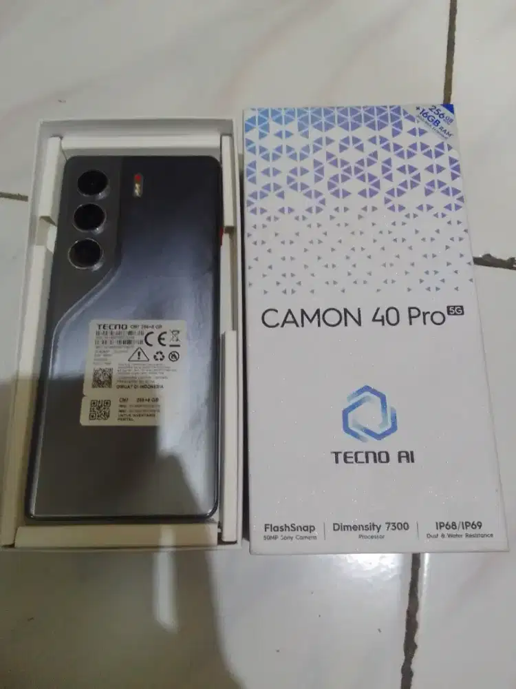 Tecno camon 40 pro 5G 8/256gb