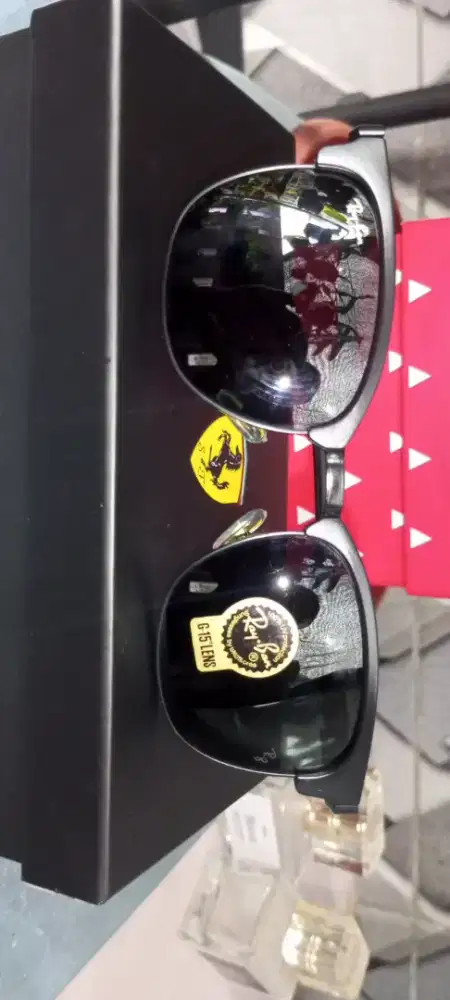 Kaca Mata Ray Ban Club Master X Ferarri (Authentic)
