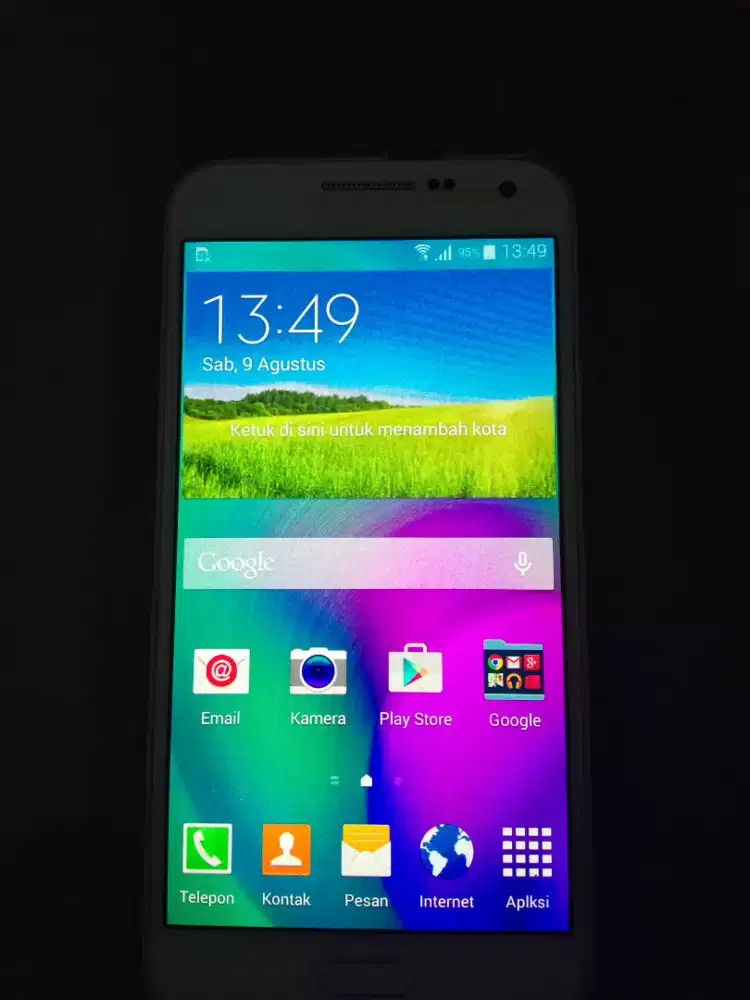 Hp Samsung galaxy E5 minusan