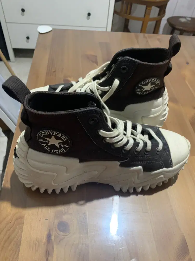 Converse run star motion ukuran 40