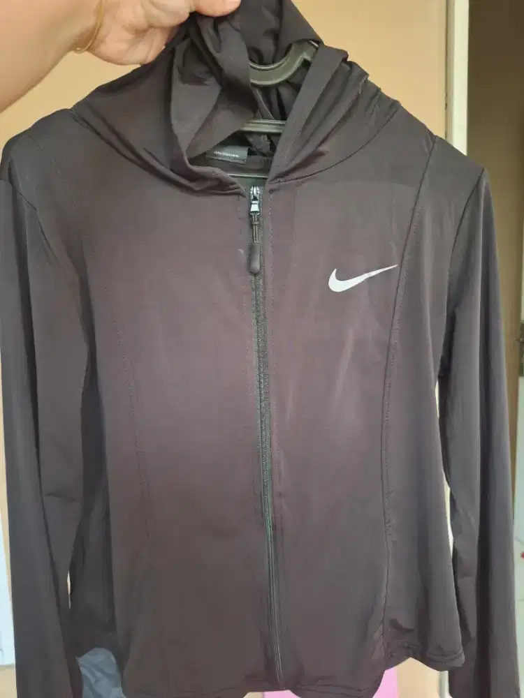 Jaket ori Nike 1x pakai size L melar dryfit