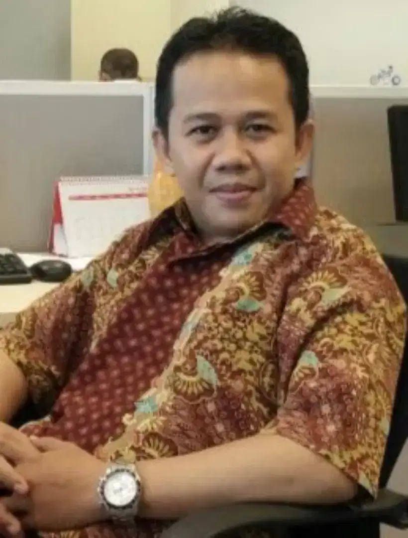 Saya sedang mencari pekerjaan sebagai driver pribadi atau kantor