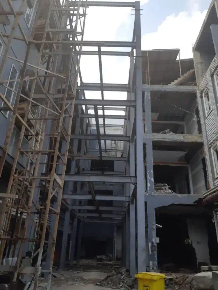 Pengecoran plat bondek rangka baja wf