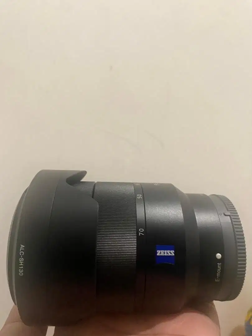 Lensa sony FE 24-70 oss Zeis F4 garansi resmi Sony