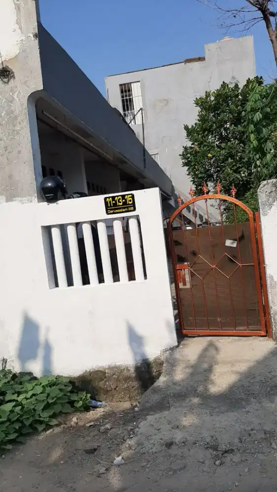 Dikontrakkan Rumah Petak dalam Kompleks Darussalam, Semanan Cipondoh