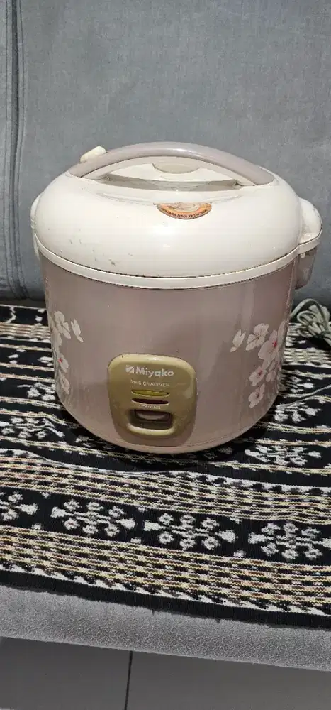 Magic com miyako 1.8liter