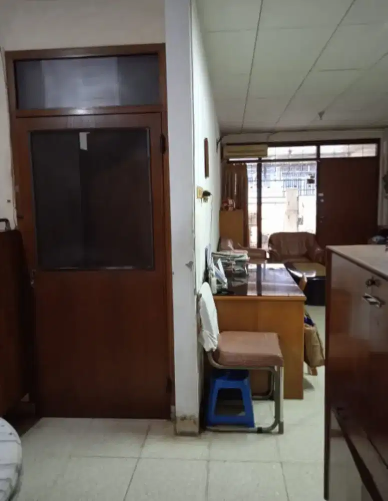 Rumah Hoek Karang Anyar